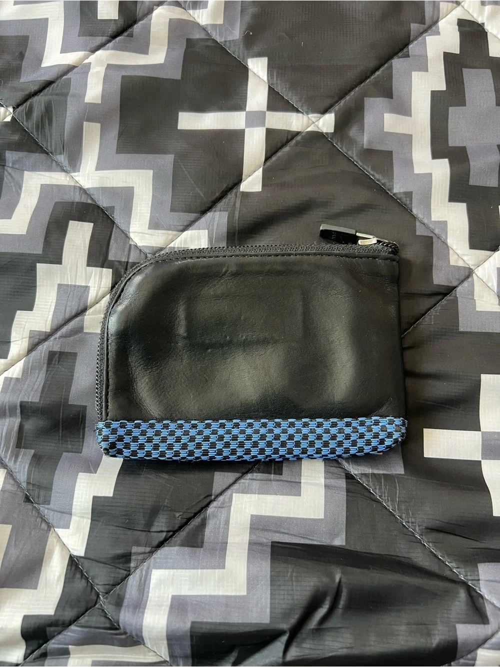 Waterfield Black Zippered Key & Card Holder - Men's Compact Organizer